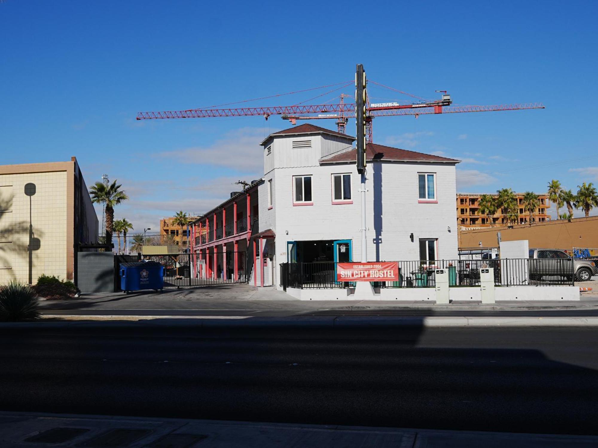 Sin City Hostel Las Vegas Exteriör bild